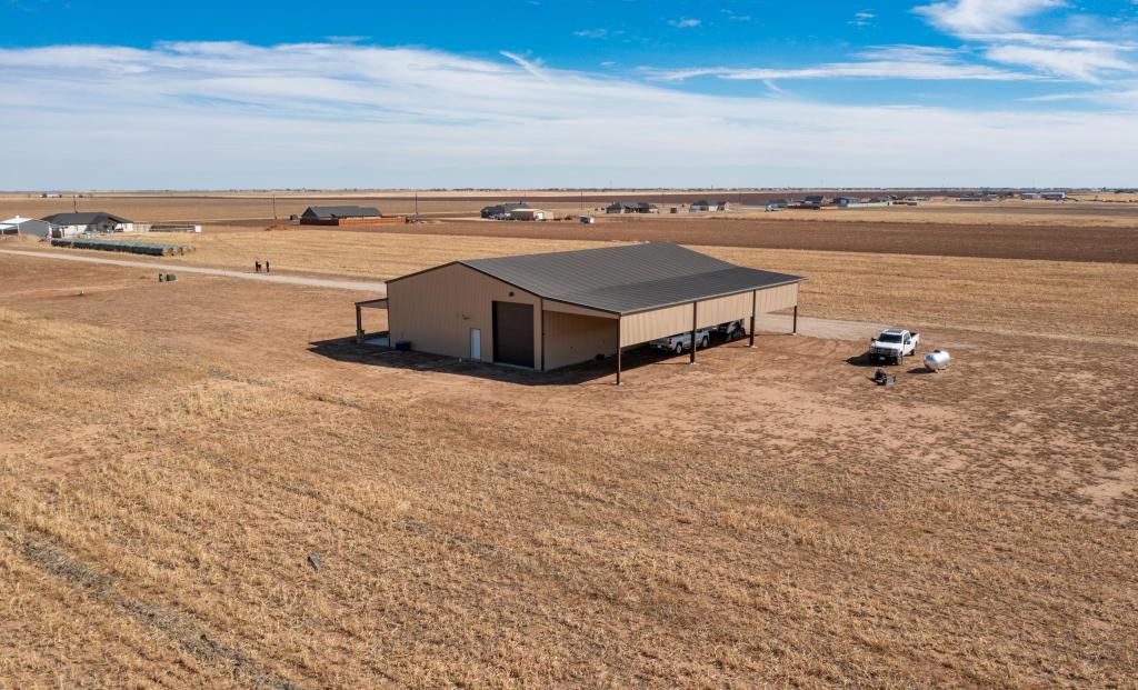 Idalou Barndo & 55± acres Chas S. Middleton